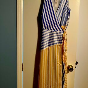 Ann Taylor wrap around summer maxi dress